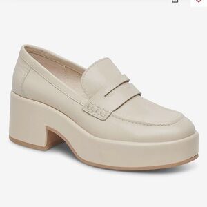 Brand new! $70 Dolce Vita Ivory Platform Loafer Ivory Size 9.5 M